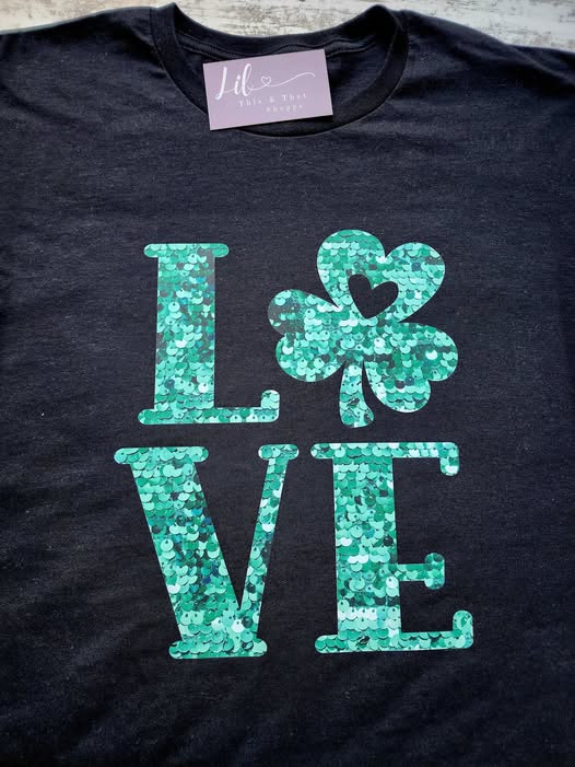 LOVE Shamrock (Faux Sequins)